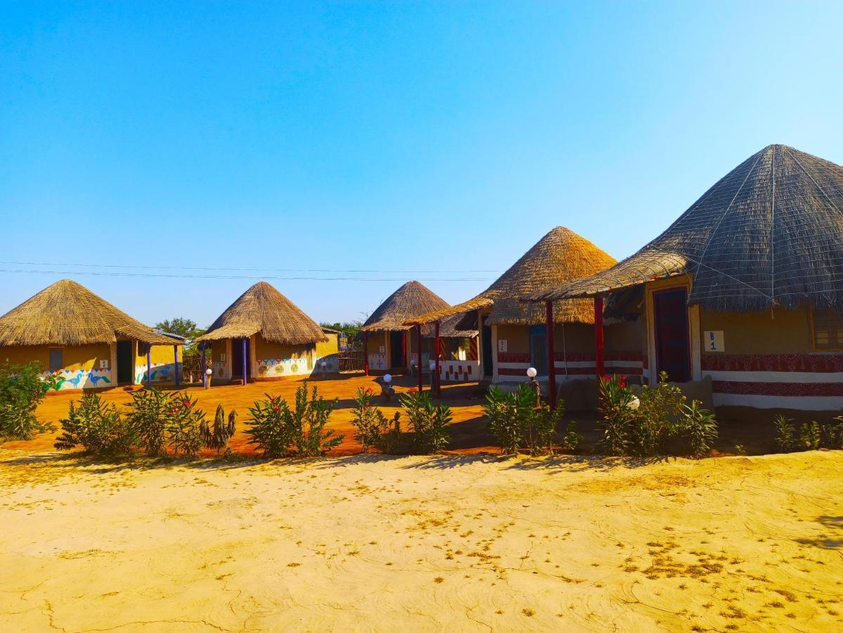Kutir Craft Village Resort Bherandiāla Kültér fotó