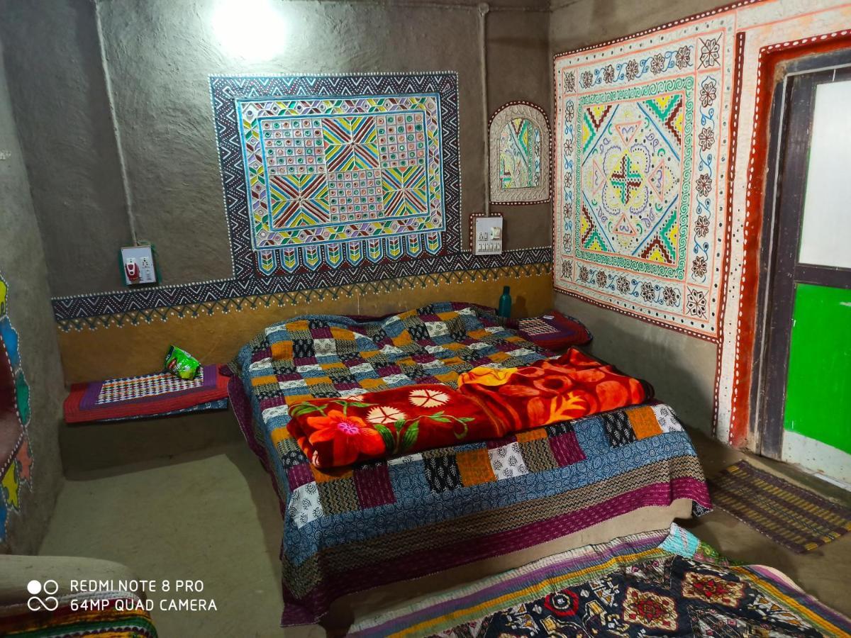 Kutir Craft Village Resort Bherandiāla Kültér fotó