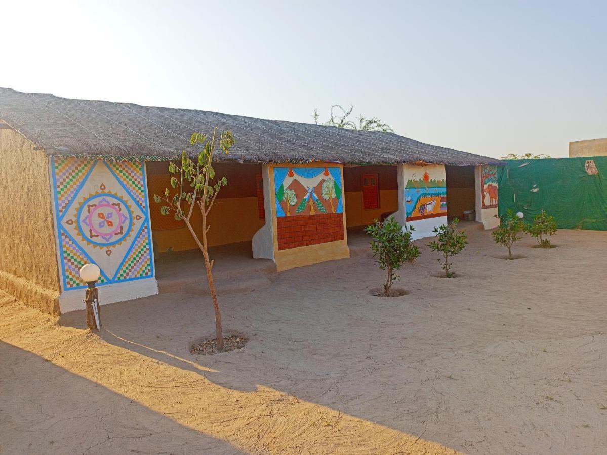 Kutir Craft Village Resort Bherandiāla Kültér fotó