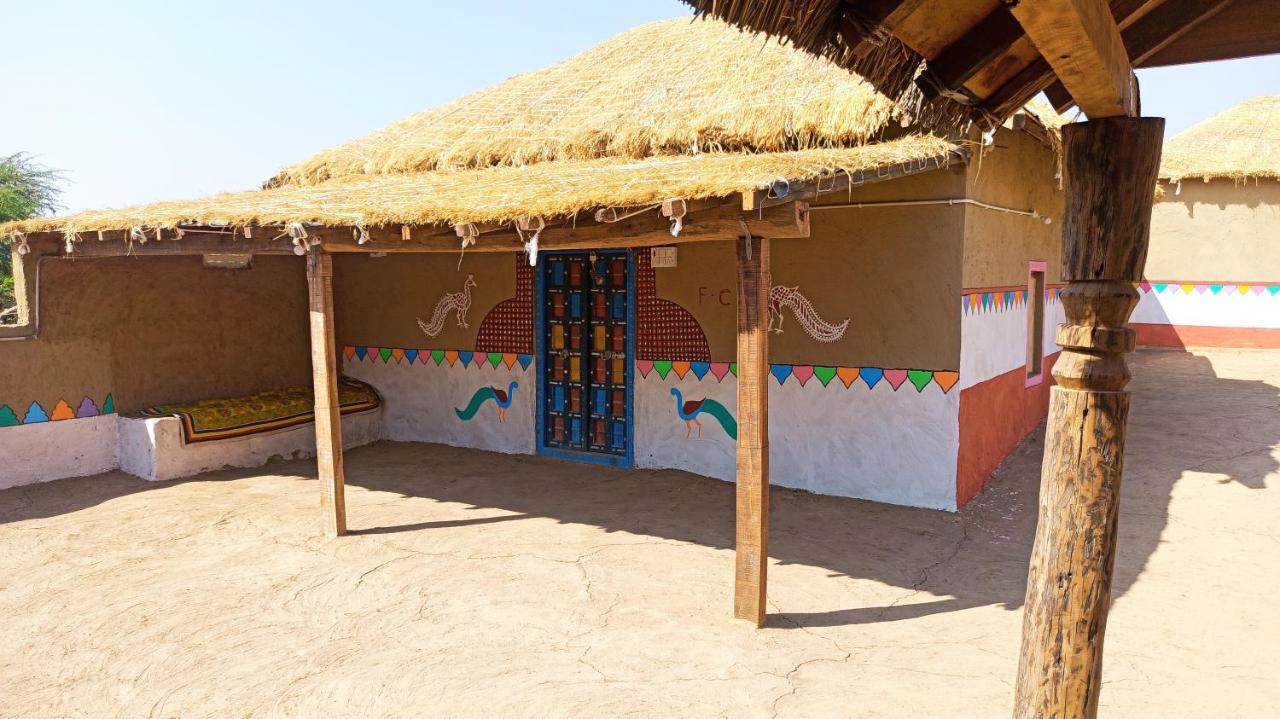 Kutir Craft Village Resort Bherandiāla Kültér fotó