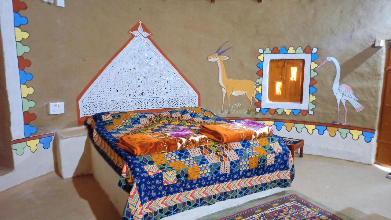 Kutir Craft Village Resort Bherandiāla Kültér fotó