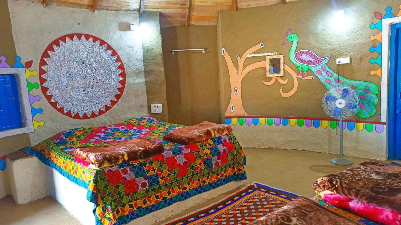 Kutir Craft Village Resort Bherandiāla Kültér fotó