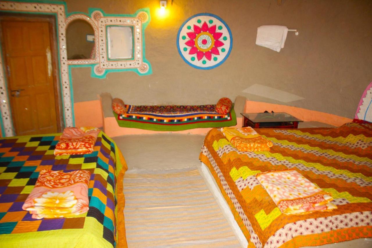 Kutir Craft Village Resort Bherandiāla Kültér fotó