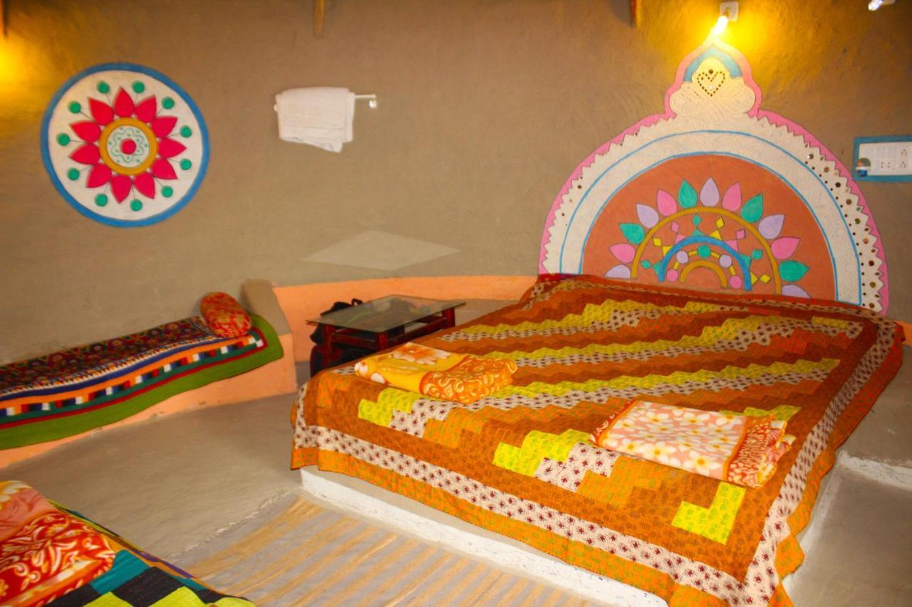 Kutir Craft Village Resort Bherandiāla Kültér fotó