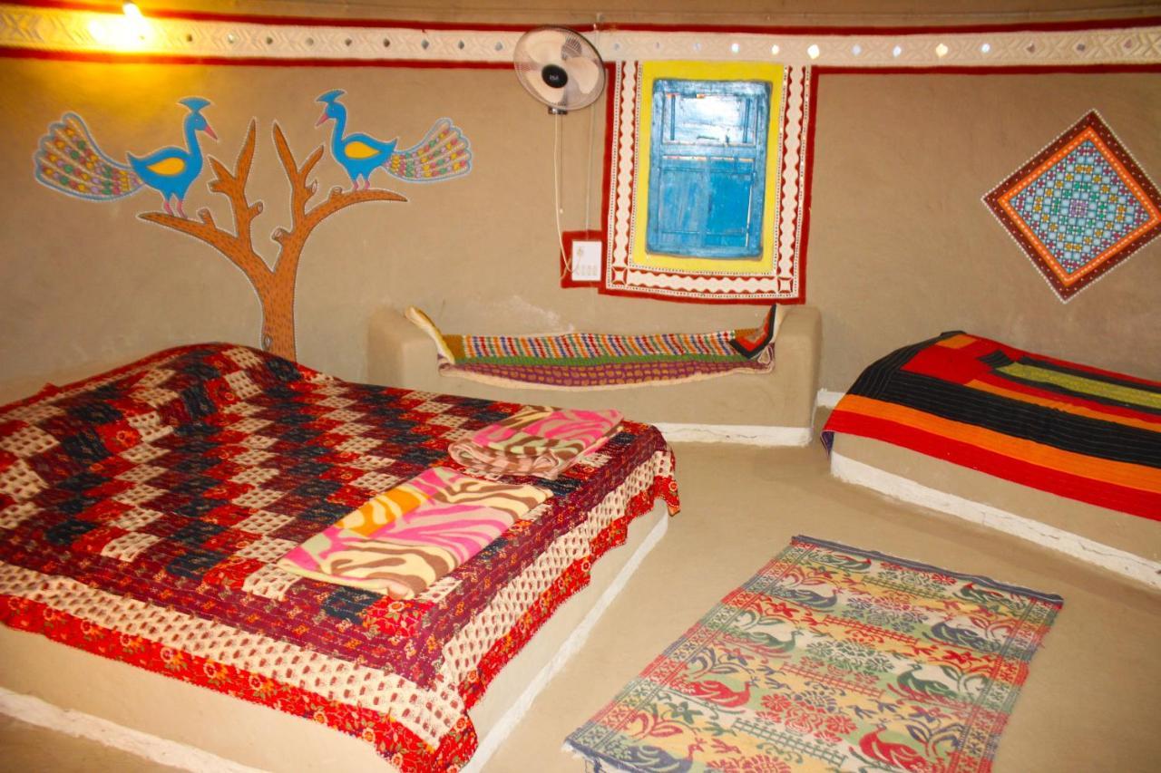 Kutir Craft Village Resort Bherandiāla Kültér fotó
