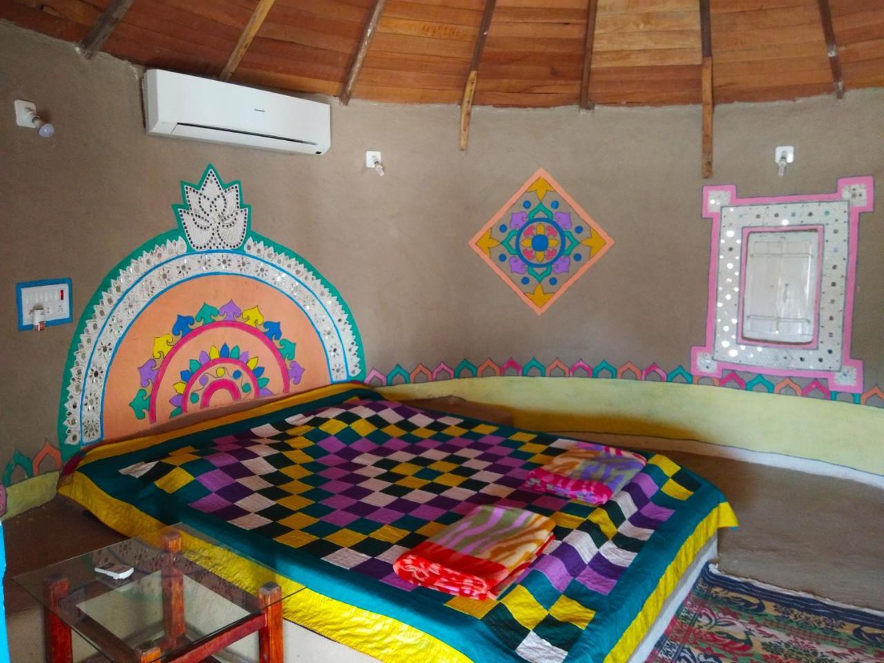 Kutir Craft Village Resort Bherandiāla Kültér fotó